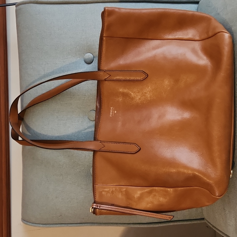 Fossil leather tote
